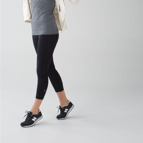 Lululemon Pace Rival Crop Black Size 6 - Picture 1 of 12